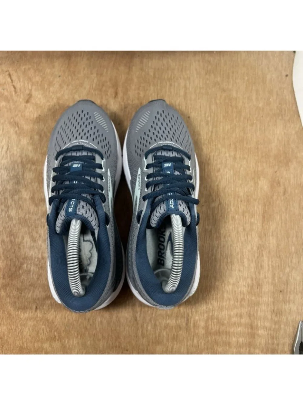Brooks Addiction GTS 15 Women's Size 8 D Wide Grey Blue Running Shoes